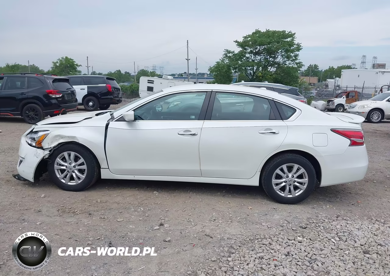 2014 Nissan Altima 2.5 S VIN:1N4AL3AP4EN249667 - 13