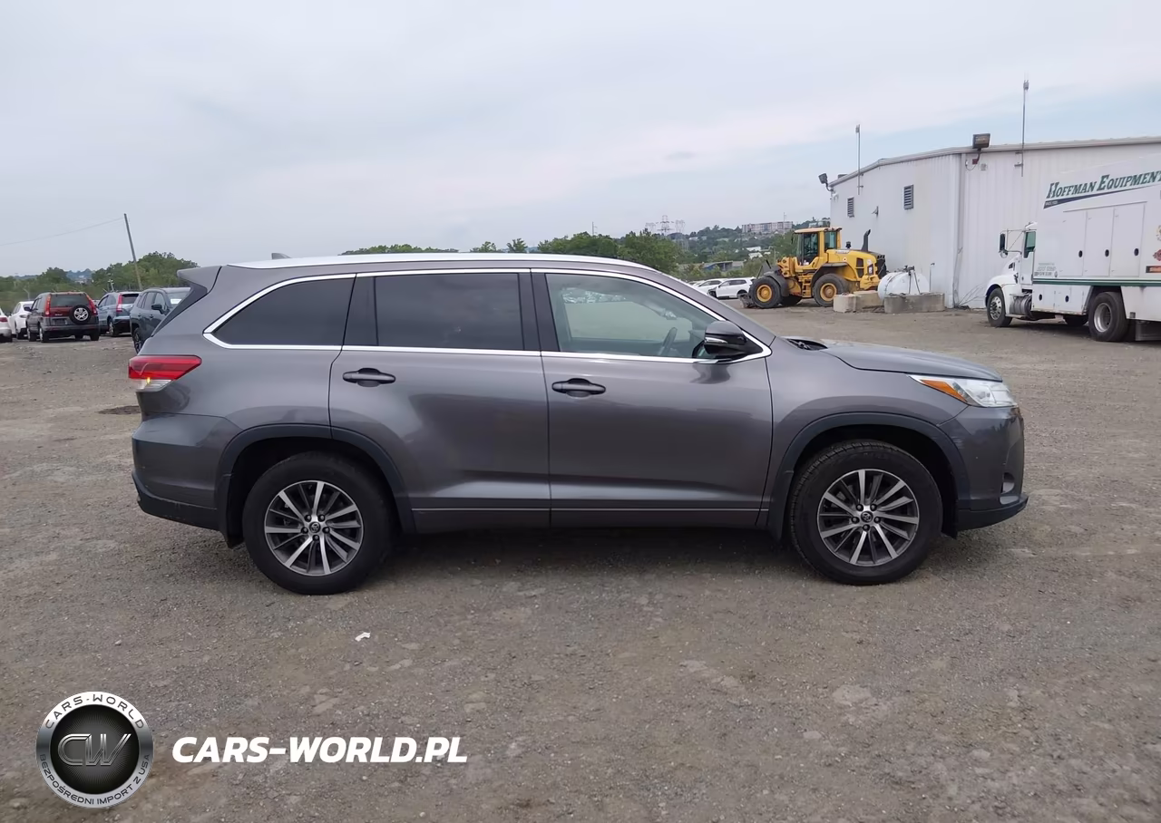 2017 Toyota Highlander Xle VIN:5TDJZRFH5HS390596 - 13