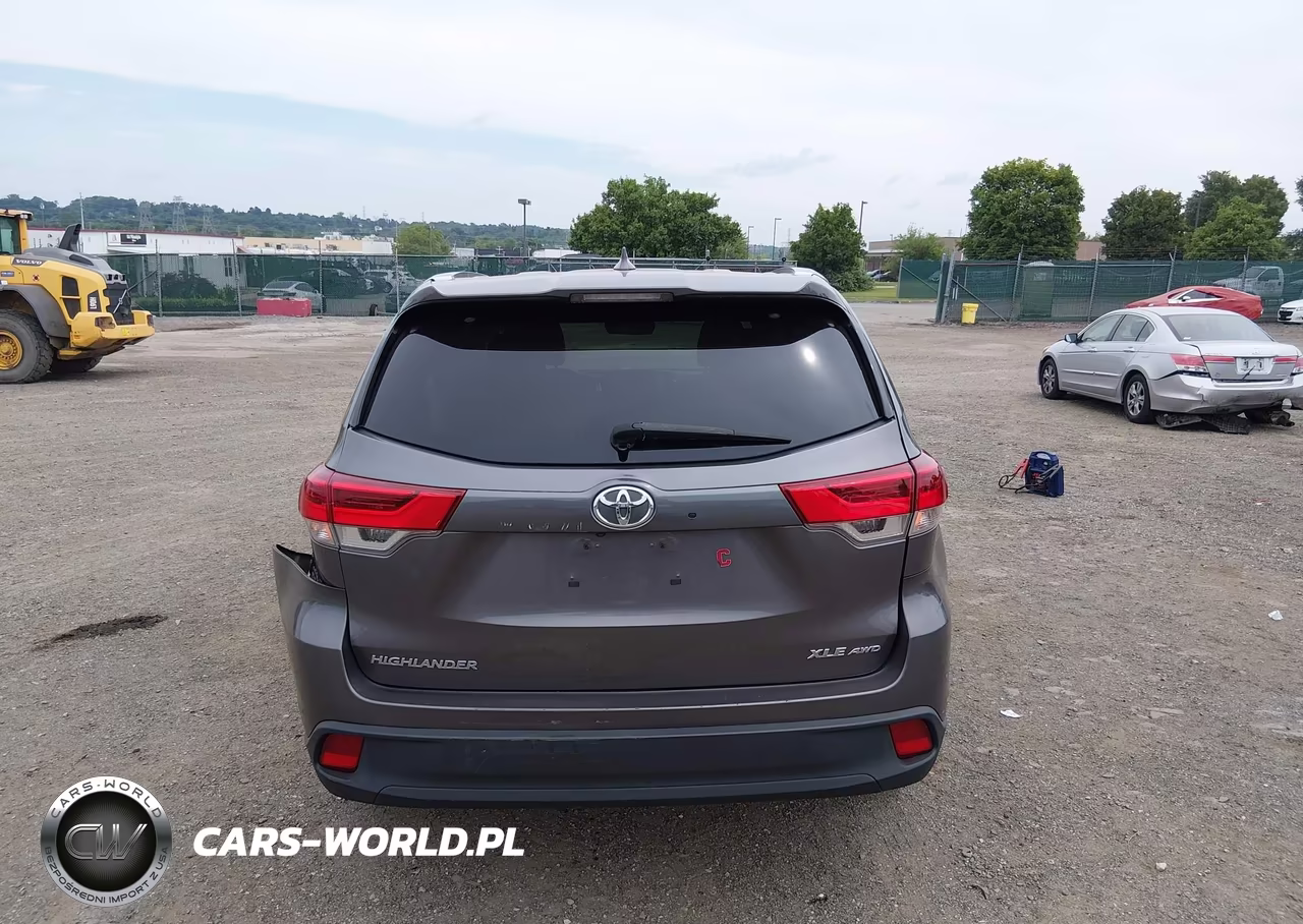 2017 Toyota Highlander Xle VIN:5TDJZRFH5HS390596 - 16