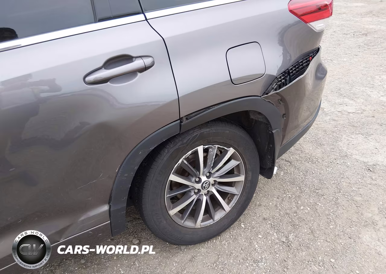 2017 Toyota Highlander Xle VIN:5TDJZRFH5HS390596 - 6