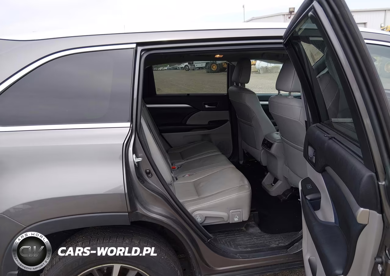 2017 Toyota Highlander Xle VIN:5TDJZRFH5HS390596 - 8