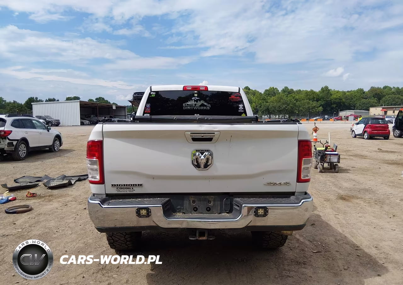 2019 Ram 2500 Big Horn 4X4 6'4 Box VIN:3C6UR5DJ9KG663693 - 16