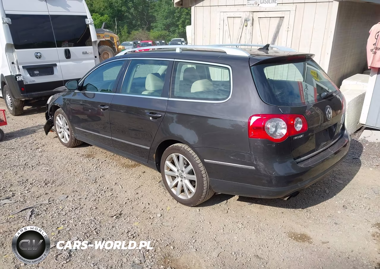 2010 Volkswagen Passat Komfort VIN:WVWXK7AN5AE092190 - 3