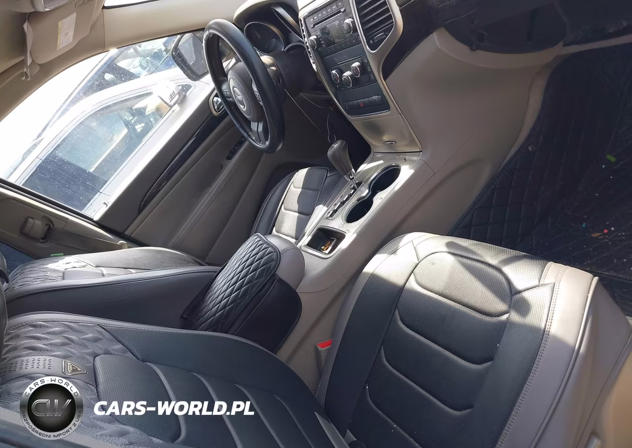 2012 Jeep Grand Cherokee Laredo VIN:1C4RJFAG7CC160320 - 5