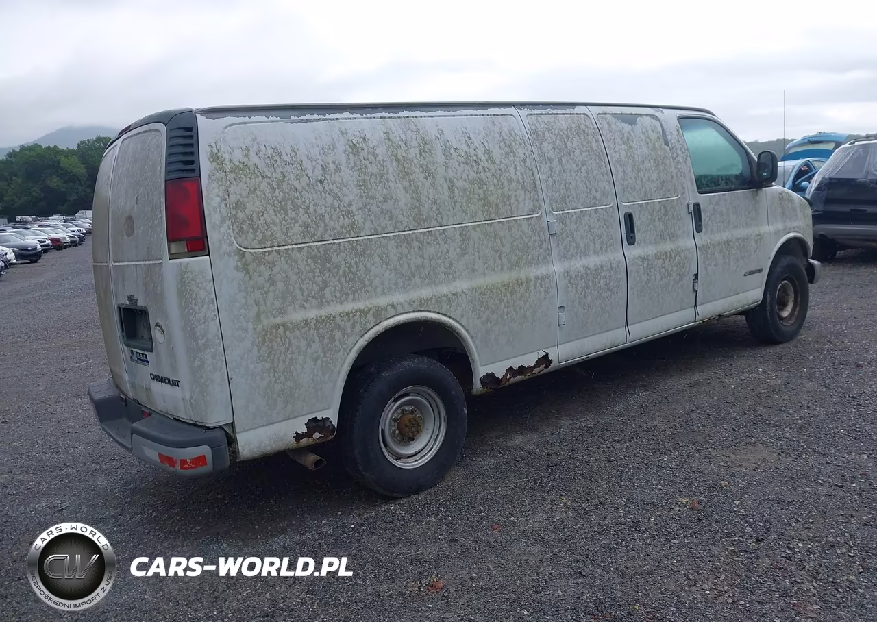 2002 Chevrolet Express Cargo Van VIN:1GCHG39R721239866 - 4