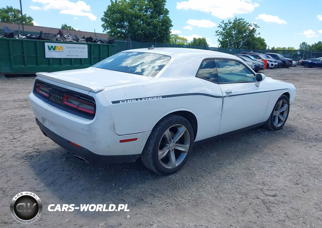 2015 Dodge Challenger Sxt VIN:2C3CDZAG7FH873660 - 4