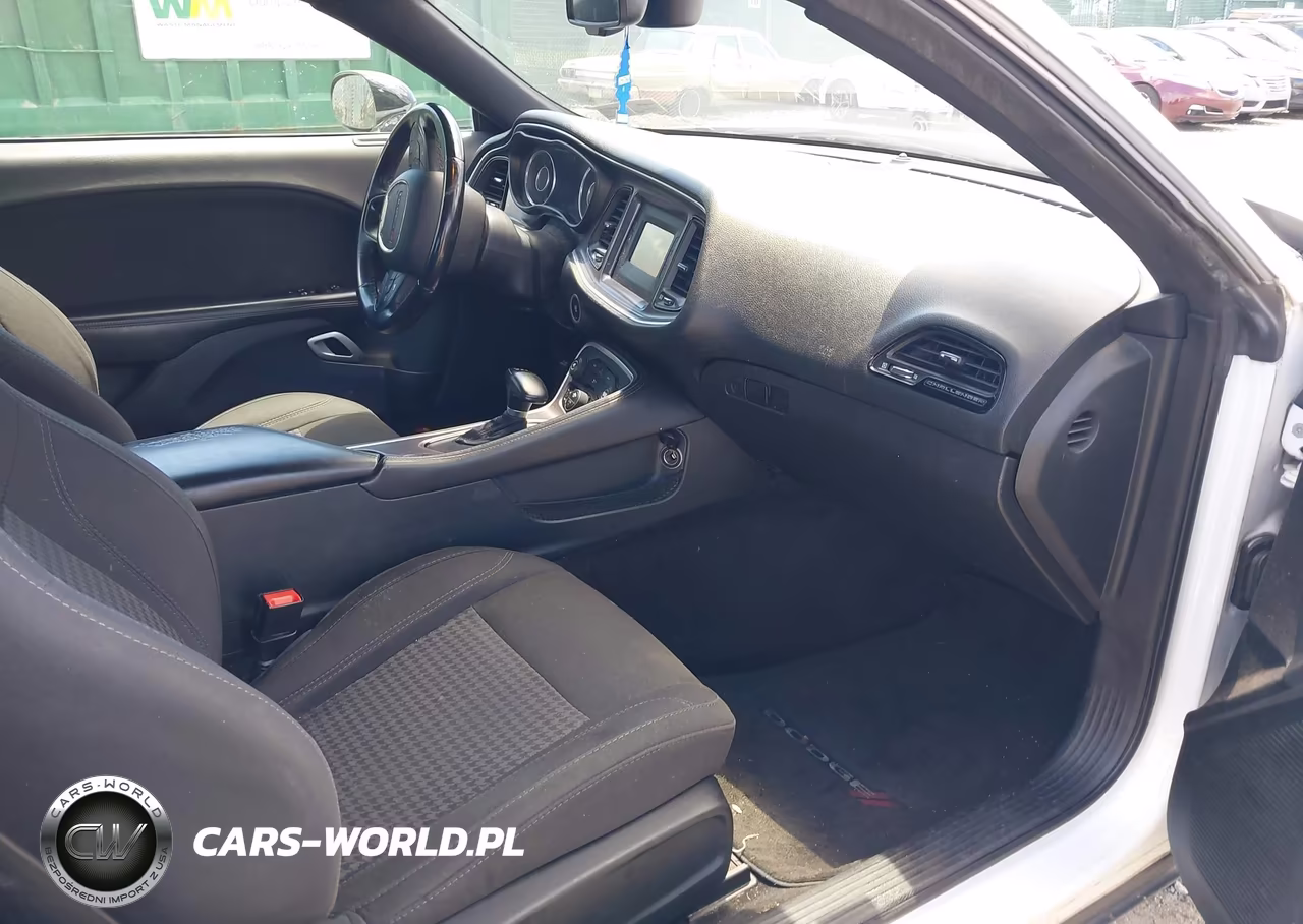 2015 Dodge Challenger Sxt VIN:2C3CDZAG7FH873660 - 5