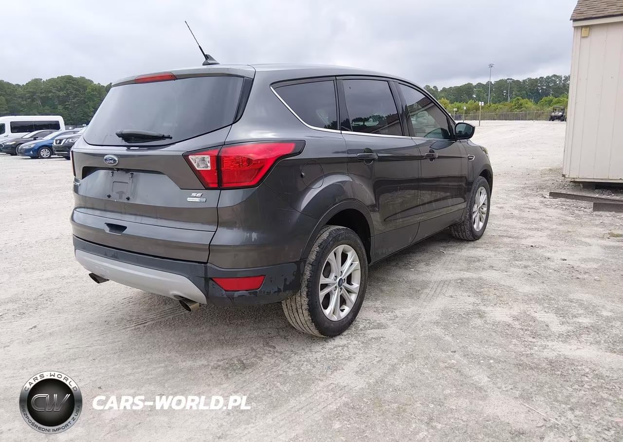 2019 Ford Escape Se VIN:1FMCU9GD0KUA36888 - 4