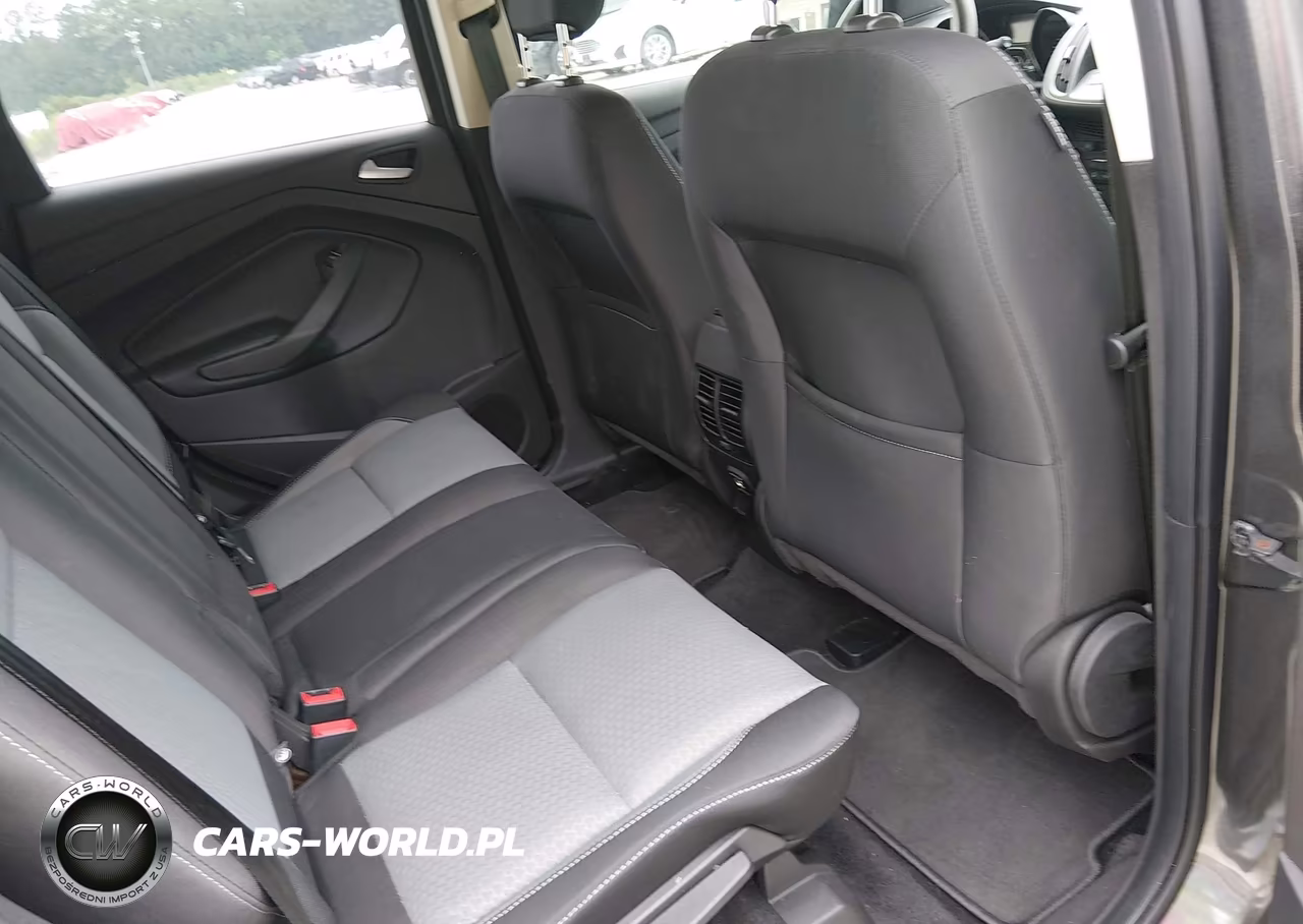 2019 Ford Escape Se VIN:1FMCU9GD0KUA36888 - 8