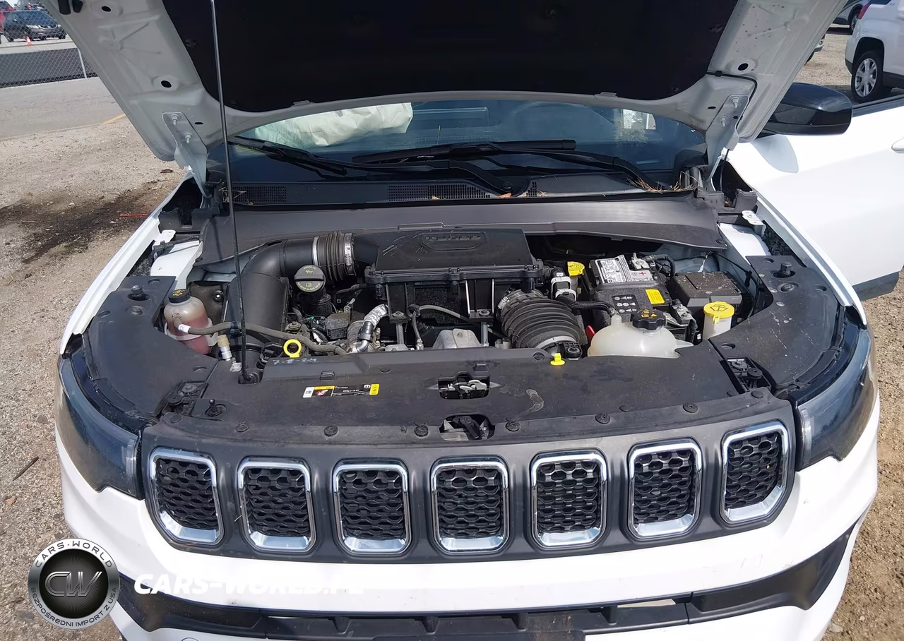 2024 Jeep Compass Latitude 4X4 VIN:3C4NJDBN2RT595260 - 10
