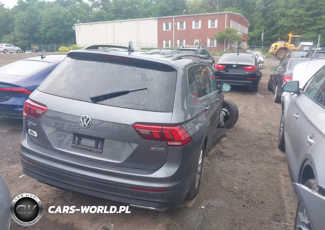 2019 Volkswagen Tiguan 2.0T Se-2.0T Sel-2.0T Sel R-Line-2.0T Sel R-Line Black VIN:3VV2B7AX5KM042902 - 4
