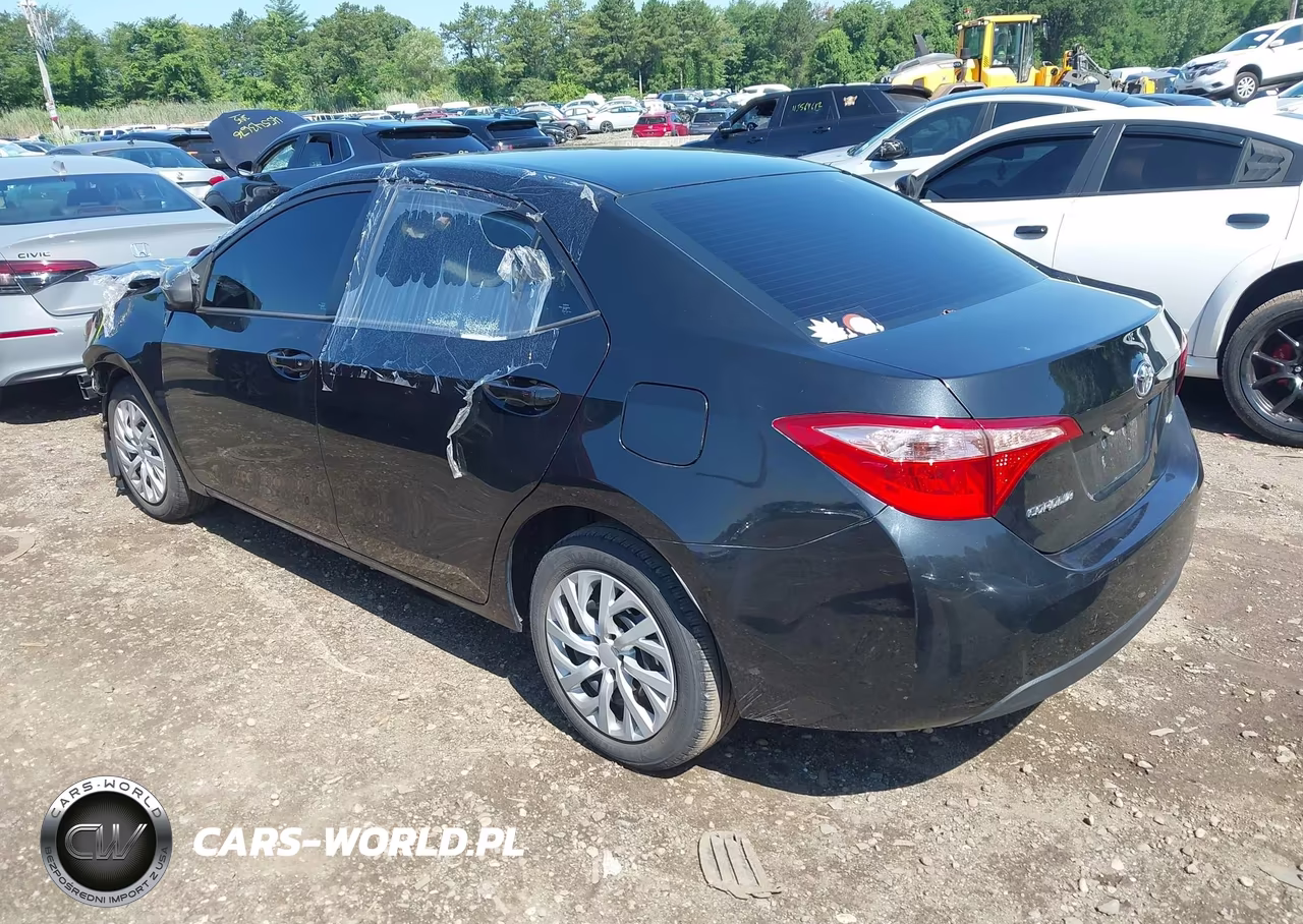 2019 Toyota Corolla Le VIN:2T1BURHE5KC238131 - 3