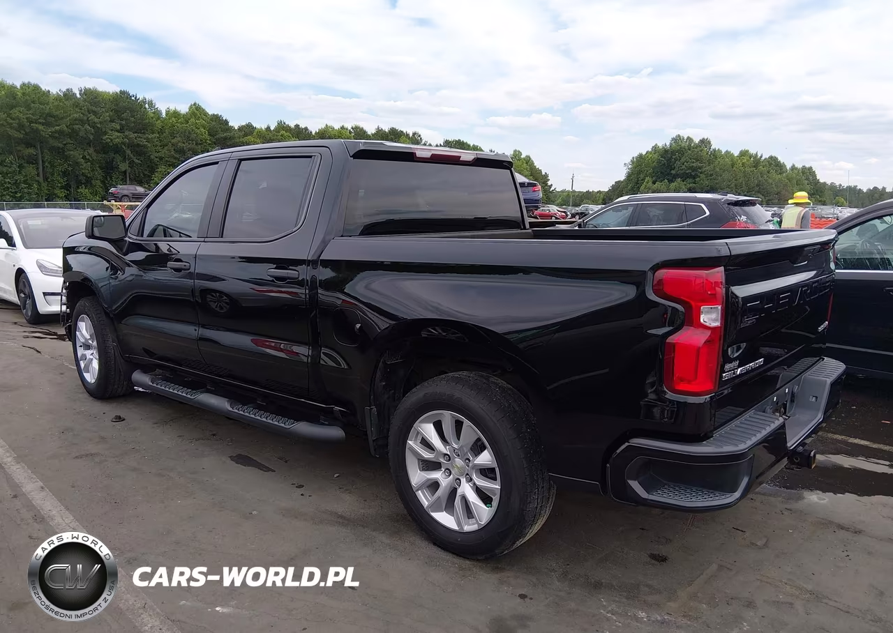 2020 Chevrolet Silverado 1500 2Wd Short Bed Custom VIN:3GCPWBEK4LG256340 - 3