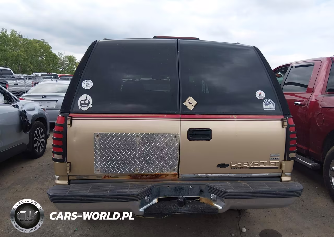 1999 Chevrolet Tahoe Ls VIN:1GNEC13R6XJ383208 - 16