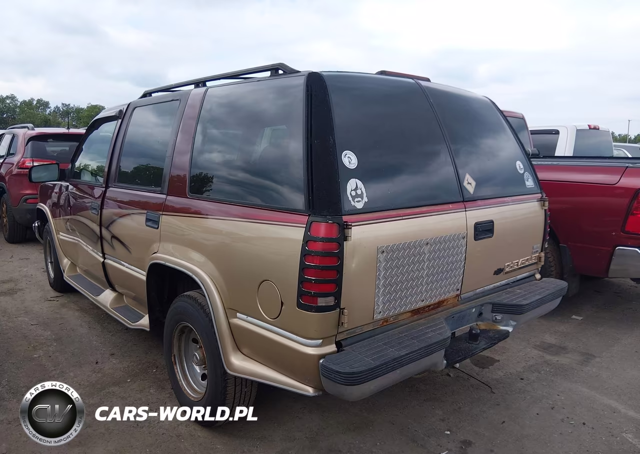 1999 Chevrolet Tahoe Ls VIN:1GNEC13R6XJ383208 - 3