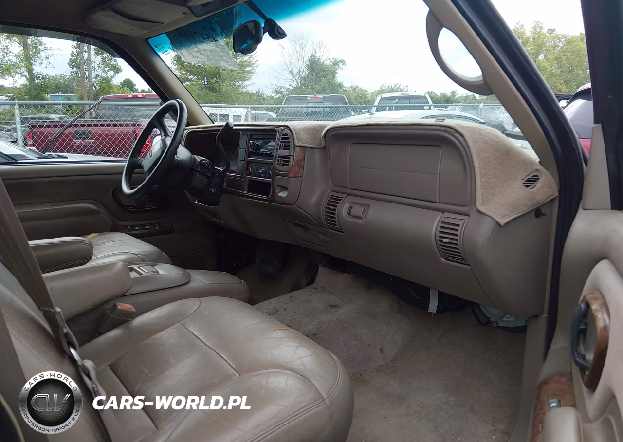 1999 Chevrolet Tahoe Ls VIN:1GNEC13R6XJ383208 - 5