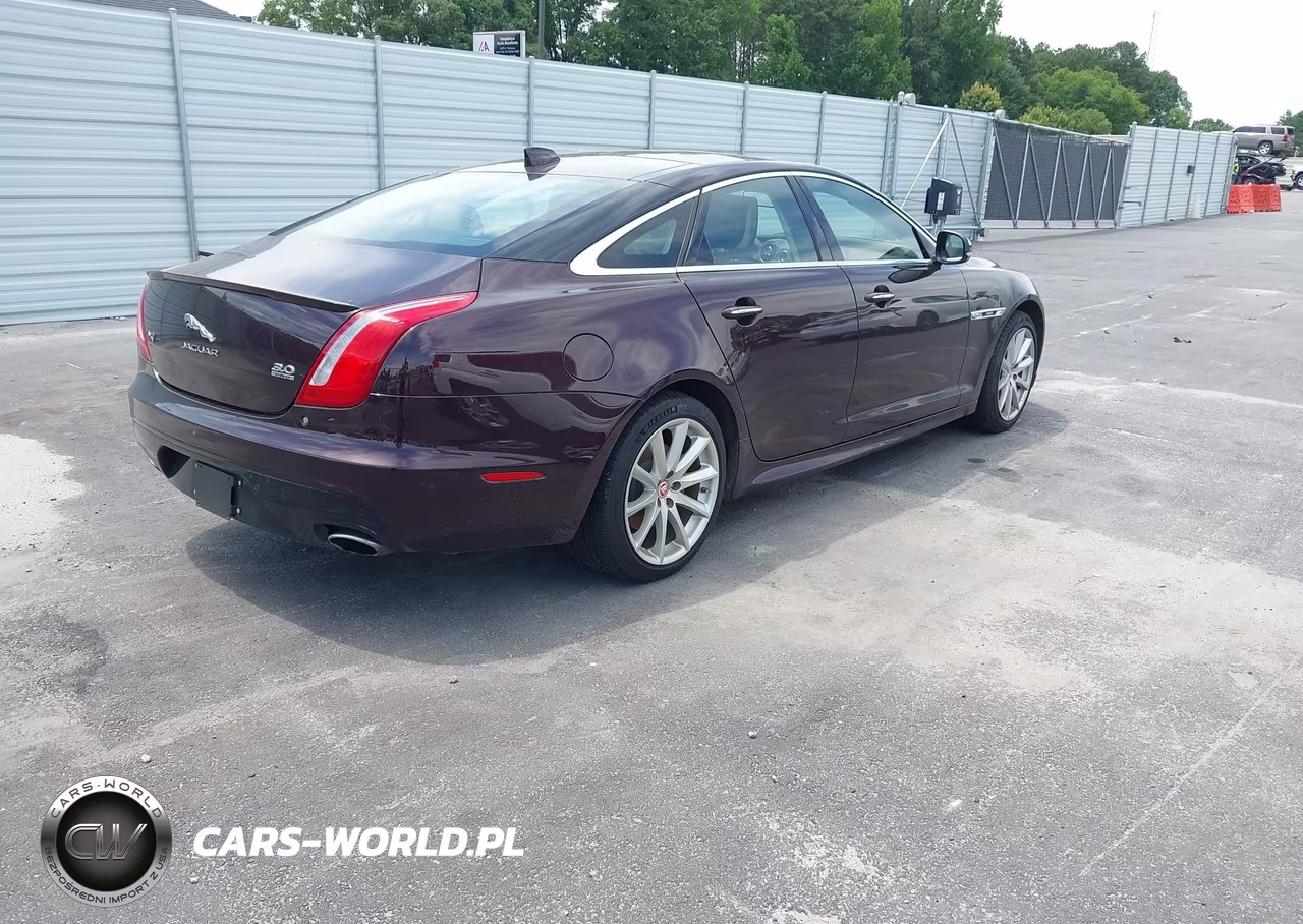 2016 Jaguar Xj R-Sport VIN:SAJWJ1CD2G8V99136 - 4