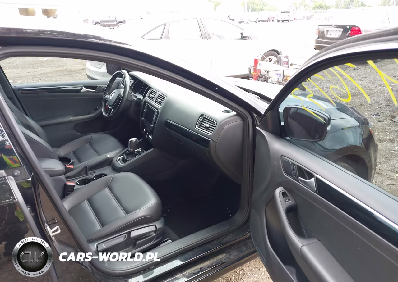 2018 Volkswagen Jetta 1.8T Se Sport VIN:3VWD17AJ6JM226196 - 5