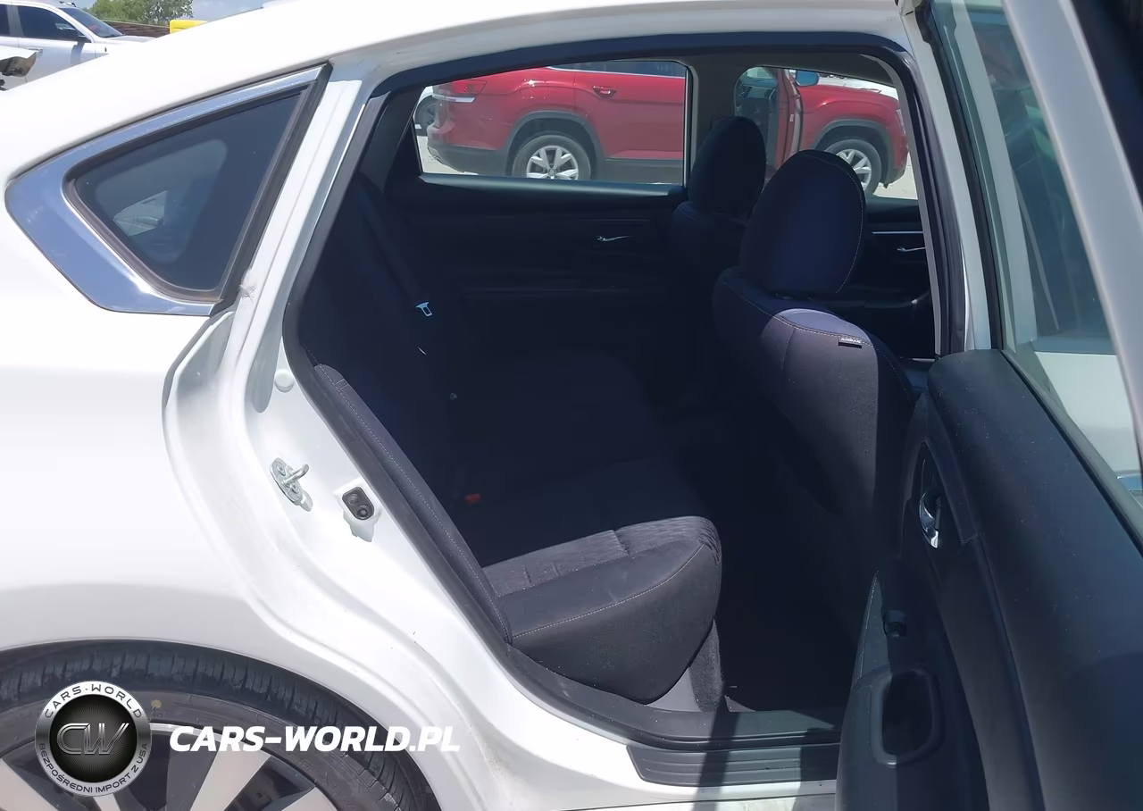 2018 Nissan Altima 2.5 S VIN:1N4AL3AP0JC128897 - 8