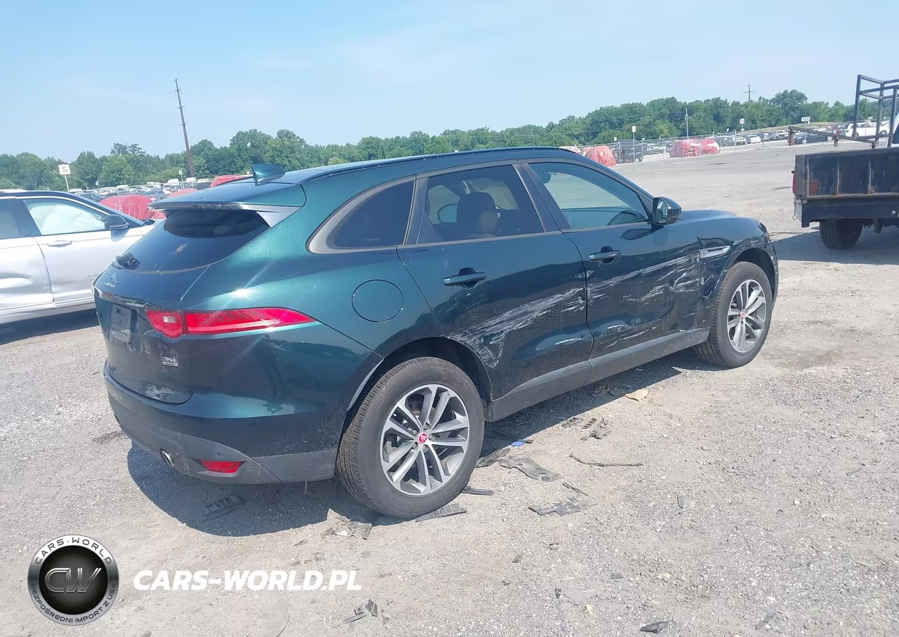 2018 Jaguar F-Pace 35T Premium VIN:SADCJ2EV4JA270505 - 4