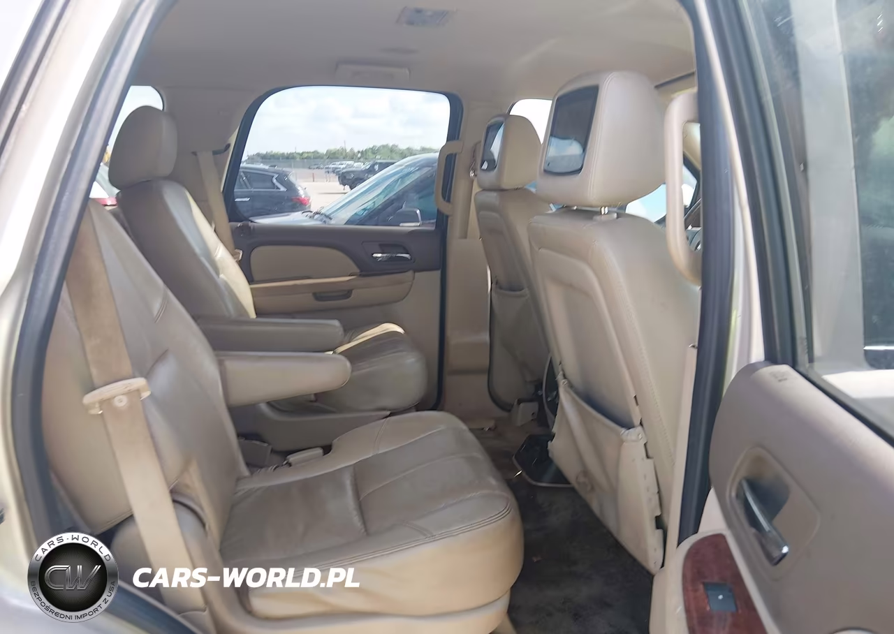 2013 Chevrolet Tahoe Lt VIN:1GNSCBE00DR195367 - 8