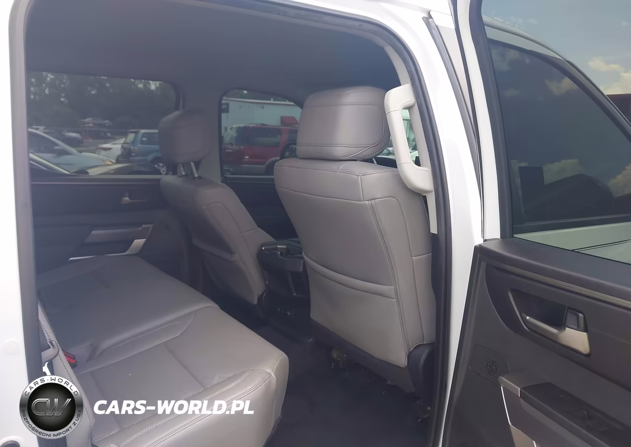 2024 Toyota Tundra Sr5 VIN:5TFLA5DB4RX218420 - 8