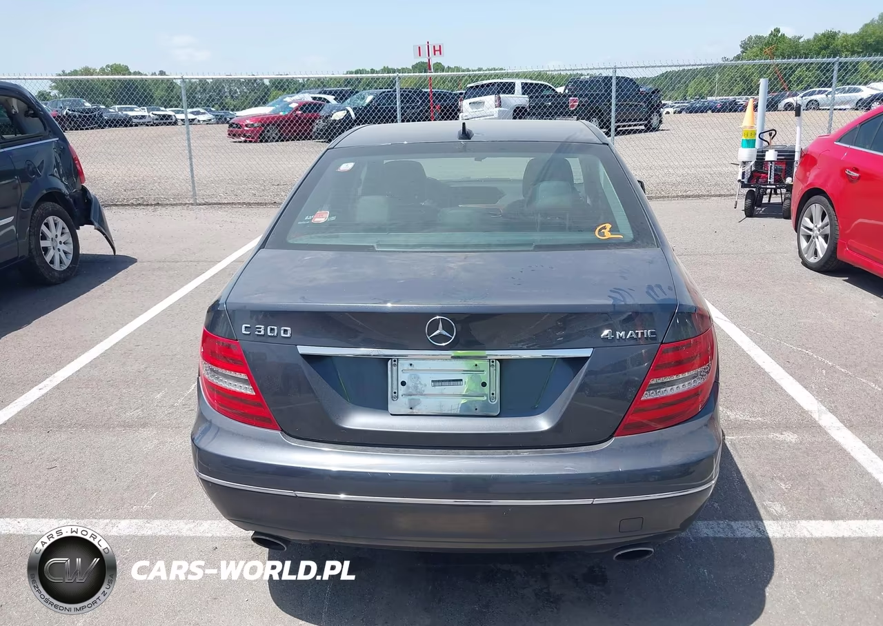 2013 Mercedes-Benz C 300 Luxury 4Matic VIN:WDDGF8AB7DR265131 - 16