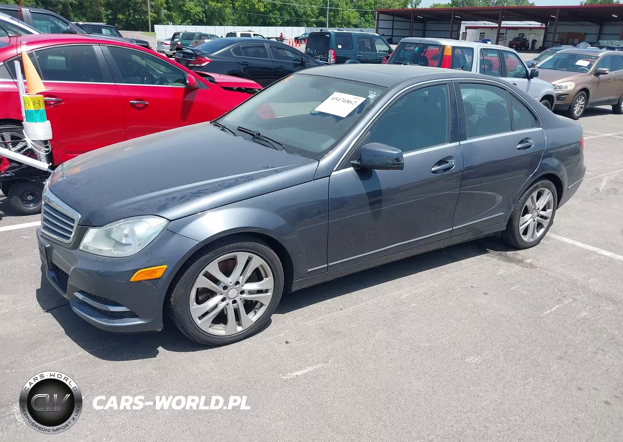 2013 Mercedes-Benz C 300 Luxury 4Matic VIN:WDDGF8AB7DR265131 - 2