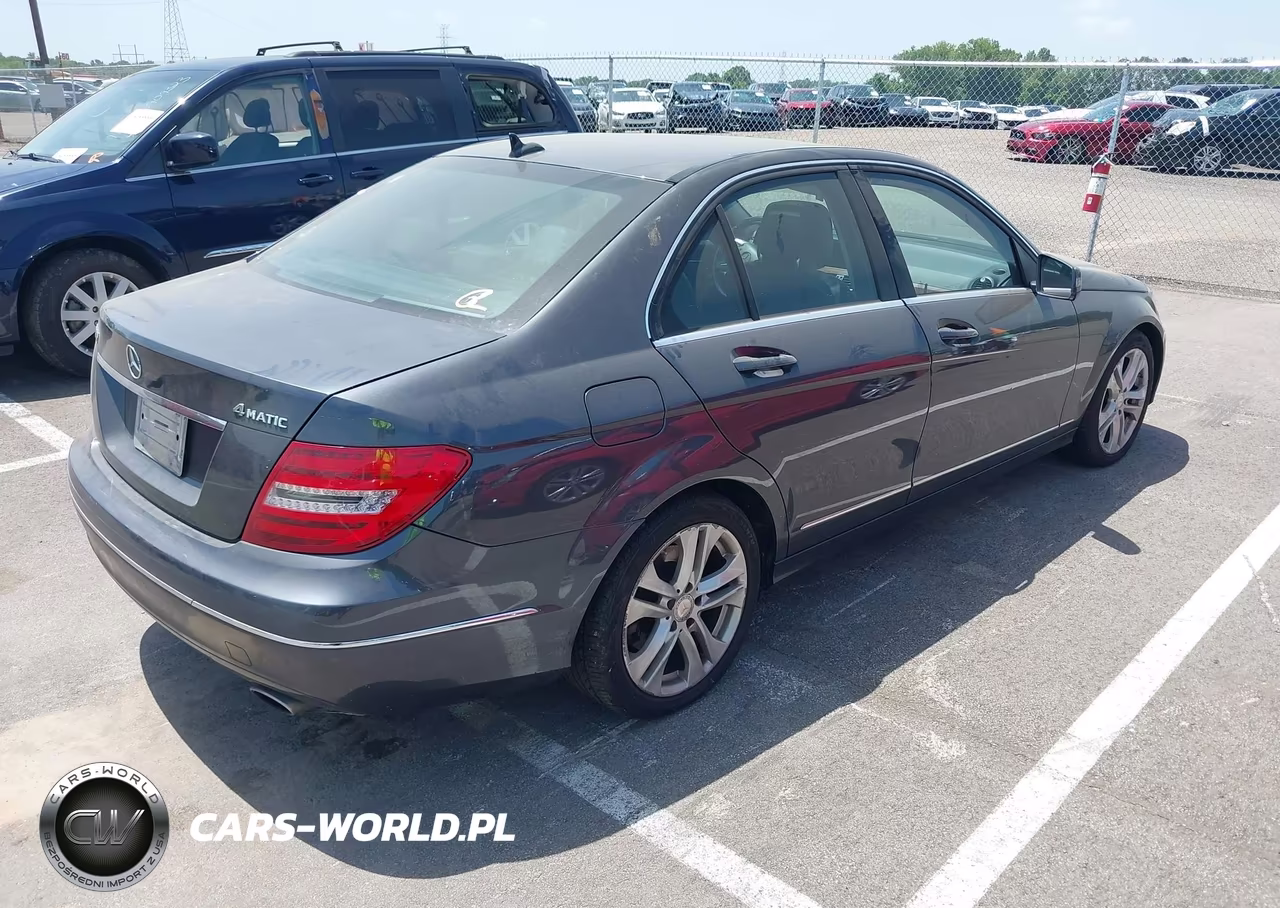 2013 Mercedes-Benz C 300 Luxury 4Matic VIN:WDDGF8AB7DR265131 - 4