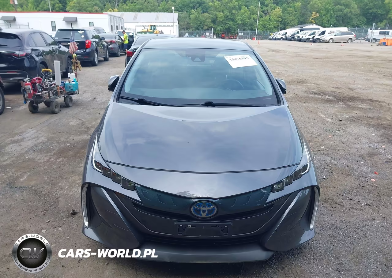 2017 Toyota Prius Prime Plus VIN:JTDKARFP1H3043108 - 12