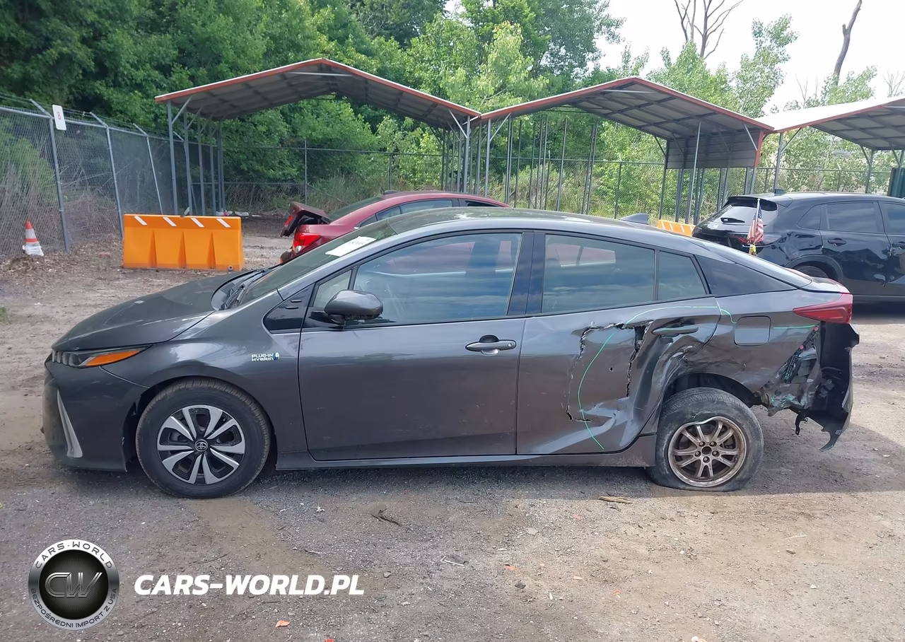 2017 Toyota Prius Prime Plus VIN:JTDKARFP1H3043108 - 14