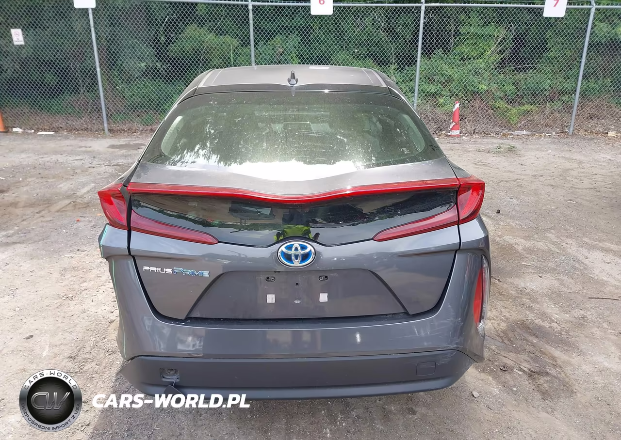 2017 Toyota Prius Prime Plus VIN:JTDKARFP1H3043108 - 16