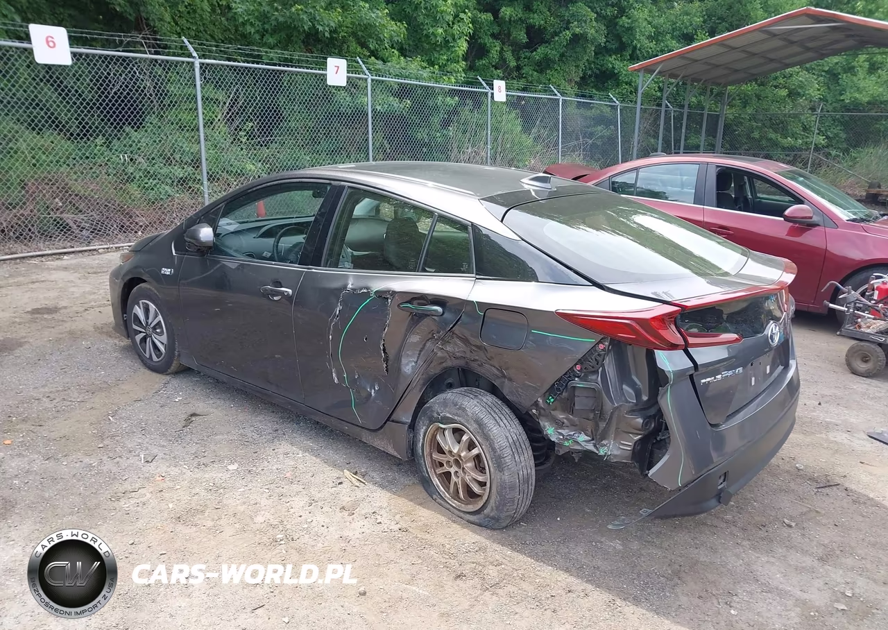 2017 Toyota Prius Prime Plus VIN:JTDKARFP1H3043108 - 3