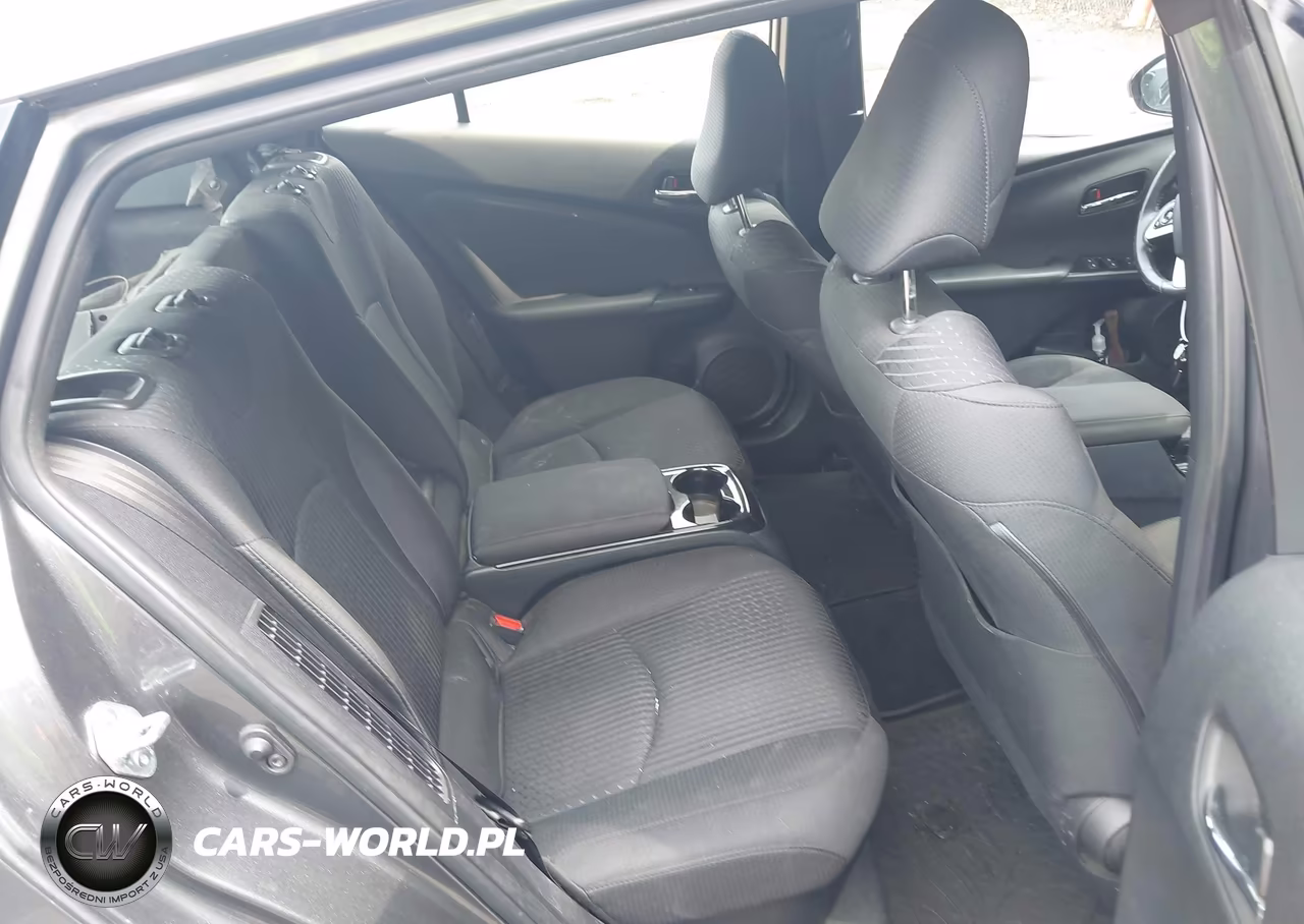 2017 Toyota Prius Prime Plus VIN:JTDKARFP1H3043108 - 8