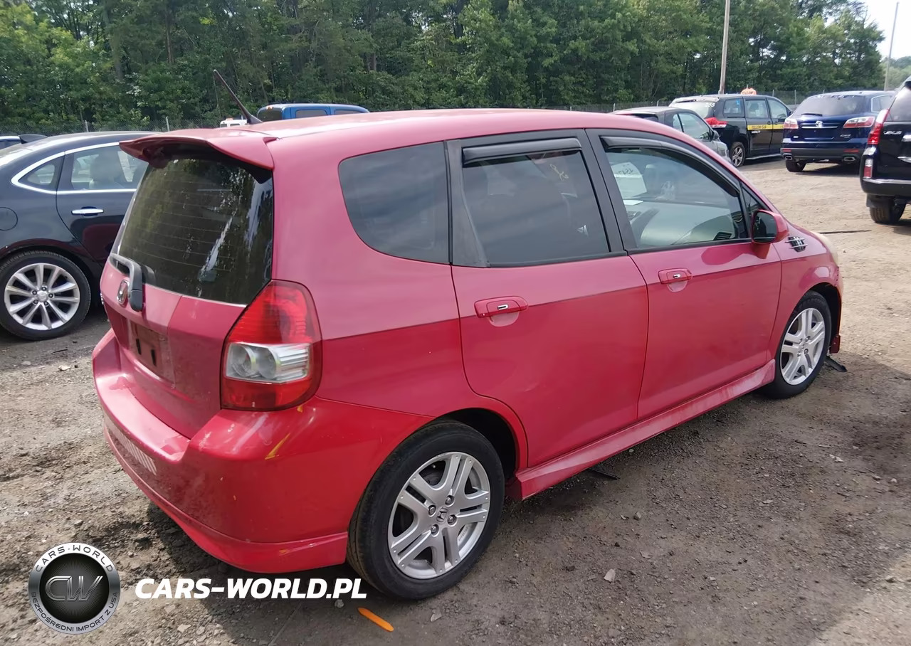 2007 Honda Fit Sport VIN:JHMGD38667S055093 - 4