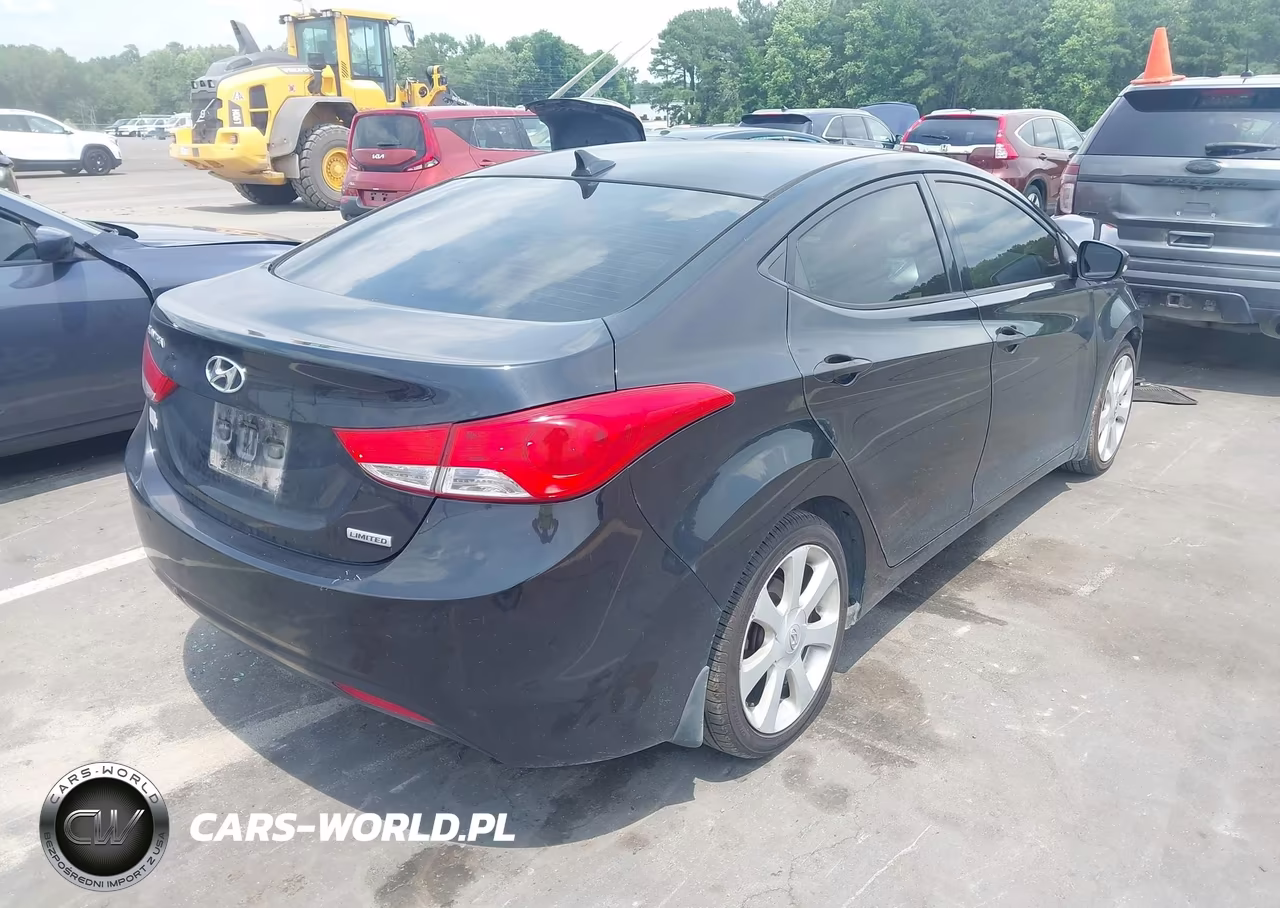 2013 Hyundai Elantra Limited VIN:5NPDH4AE3DH239031 - 4