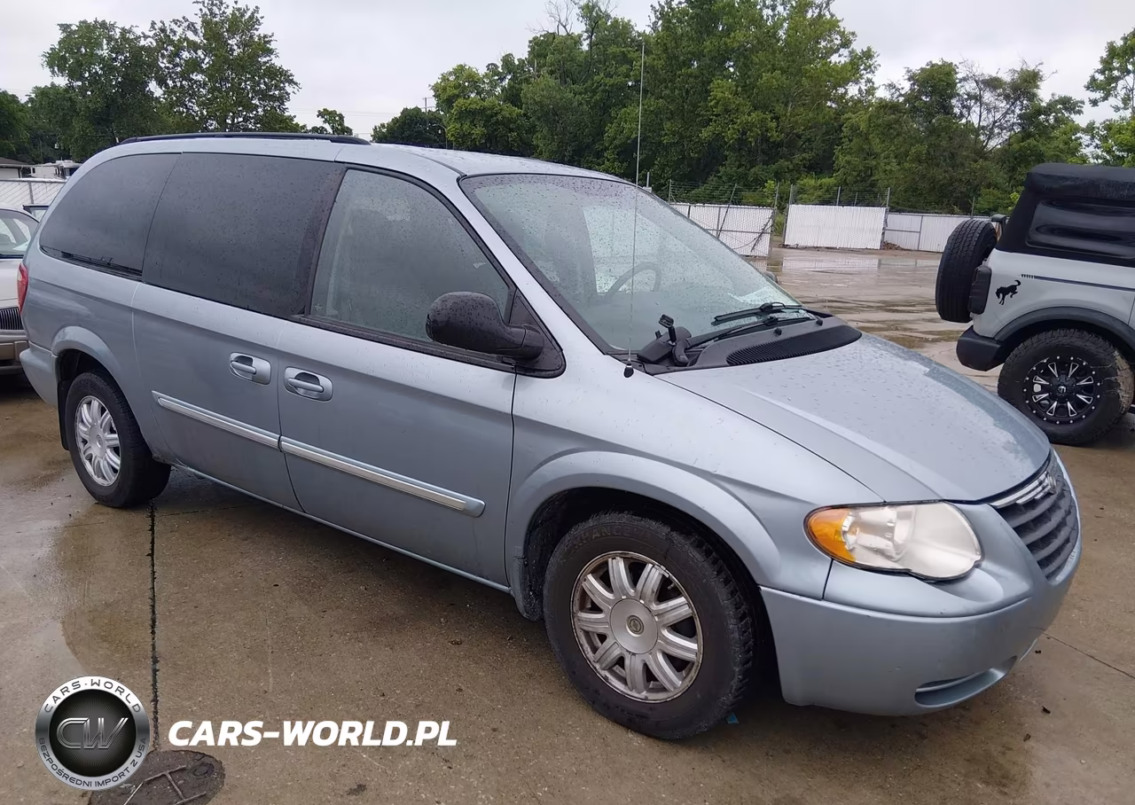 2006 Chrysler Town & Country Touring