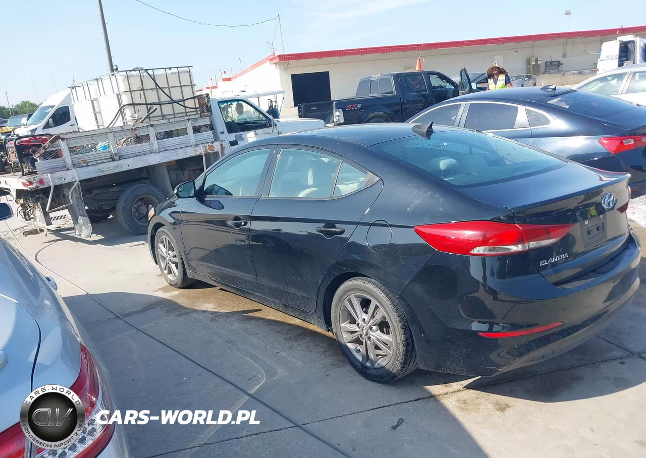 2017 Hyundai Elantra Se VIN:5NPD84LF3HH077347 - 3