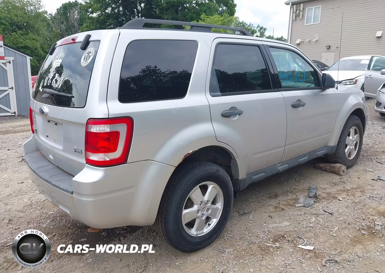 2011 Ford Escape Xlt VIN:1FMCU9DG1BKA75452 - 4