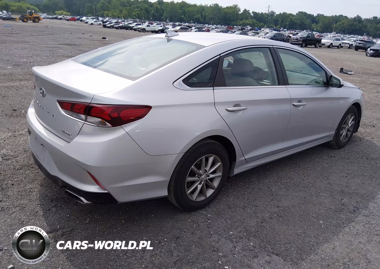 2018 Hyundai Sonata Se VIN:5NPE24AF1JH705131 - 4