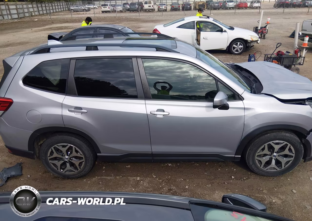 2019 Subaru Forester Premium VIN:JF2SKAEC0KH524234 - 13