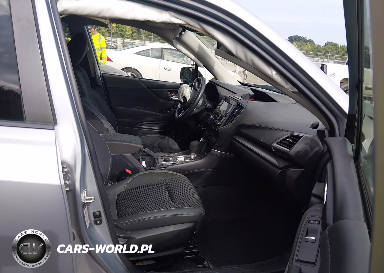 2019 Subaru Forester Premium VIN:JF2SKAEC0KH524234 - 5