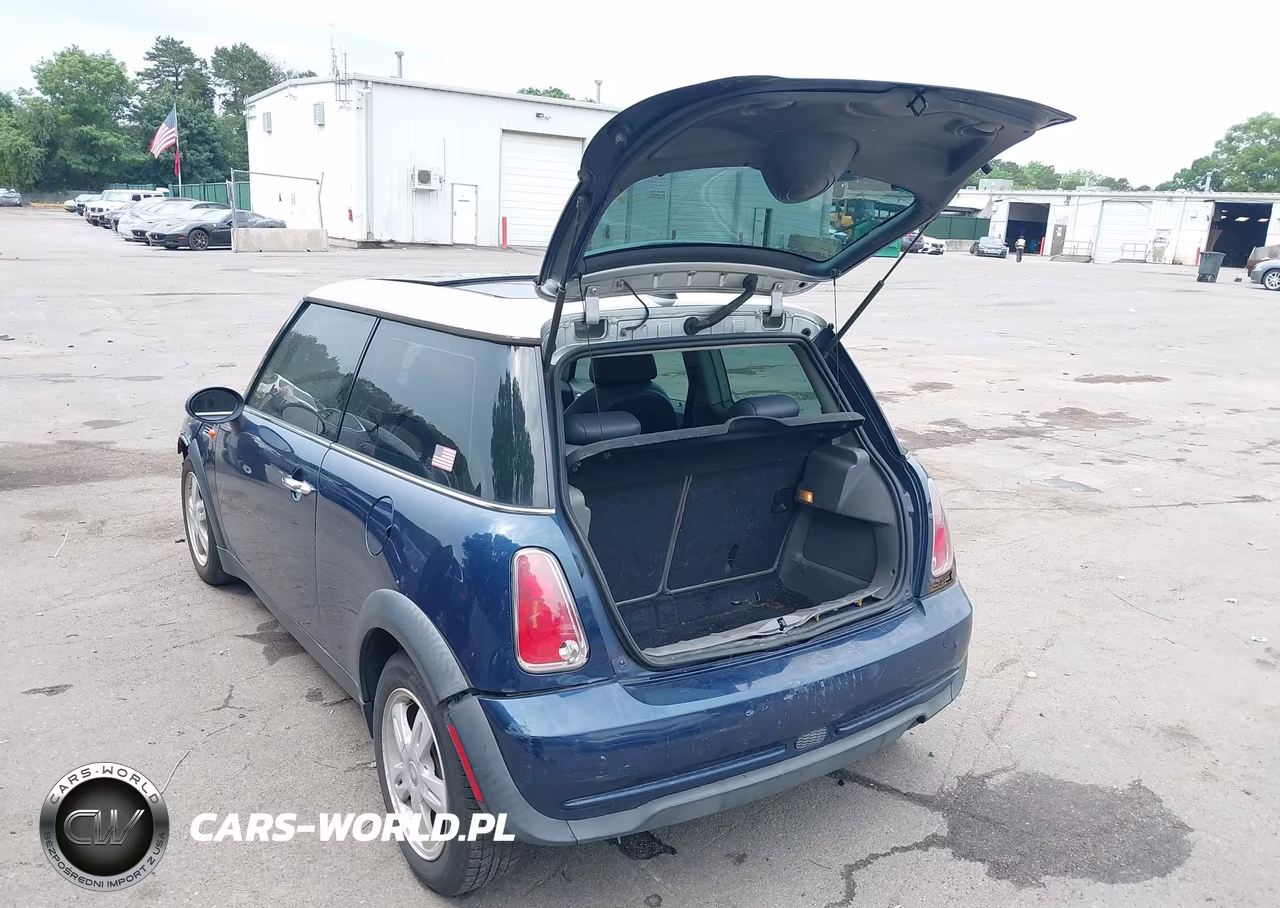 2006 Mini Cooper VIN:WMWRC33576TJ79553 - 3