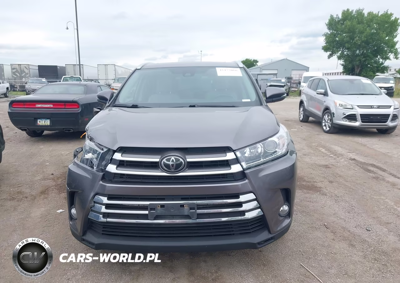 2018 Toyota Highlander Limited VIN:5TDDZRFH7JS853860 - 12
