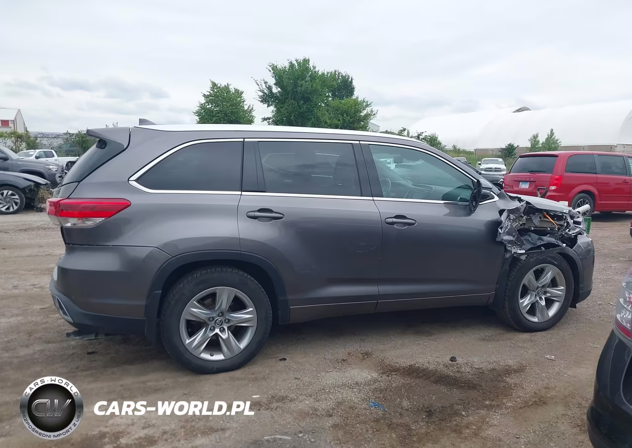 2018 Toyota Highlander Limited VIN:5TDDZRFH7JS853860 - 13