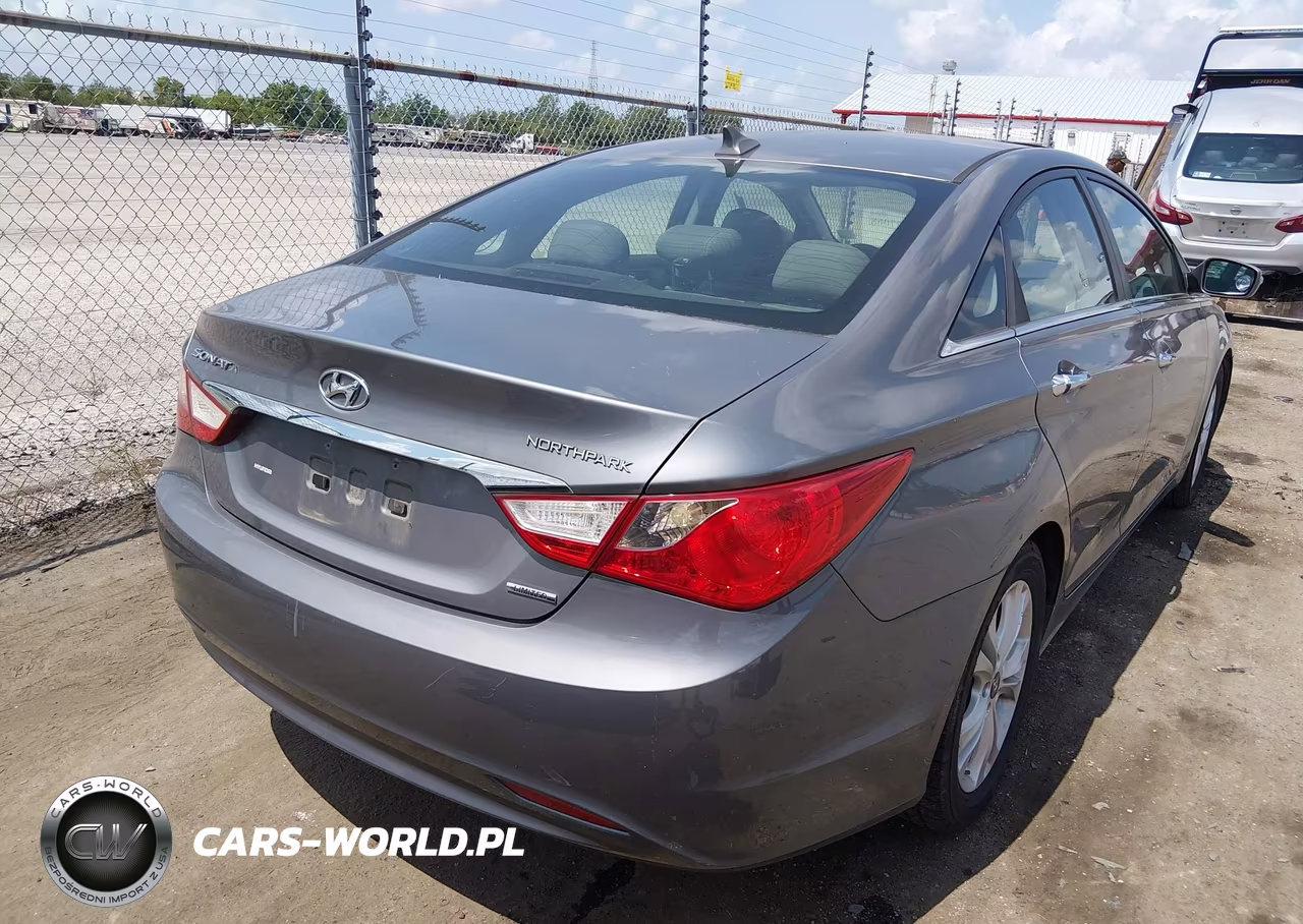 2011 Hyundai Sonata Limited VIN:5NPEC4AC8BH301439 - 4