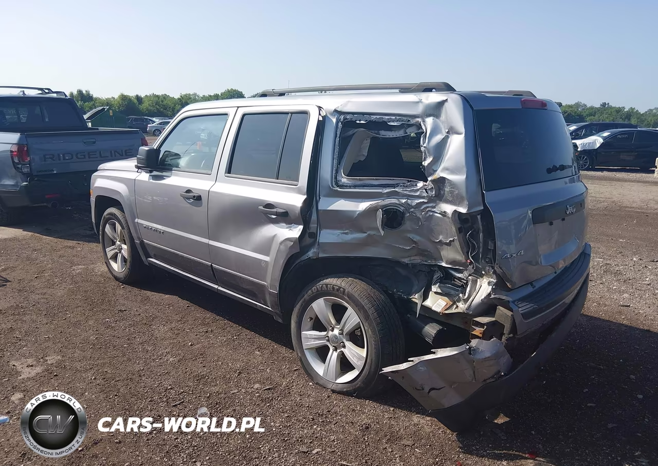 2014 Jeep Patriot Sport VIN:1C4NJRBB3ED751812 - 3