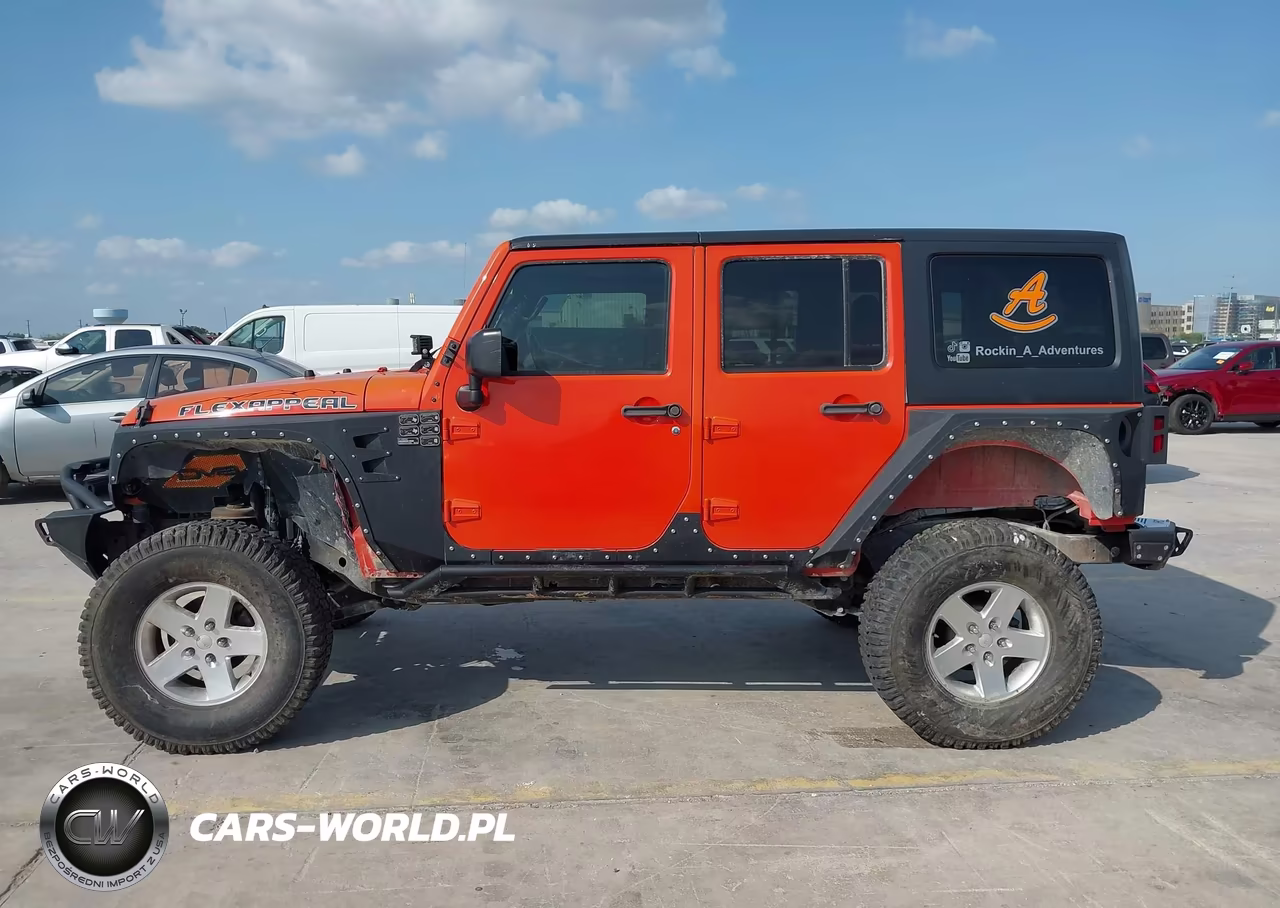 2015 Jeep Wrangler Unlimited Rubicon VIN:1C4HJWFG5FL734535 - 15
