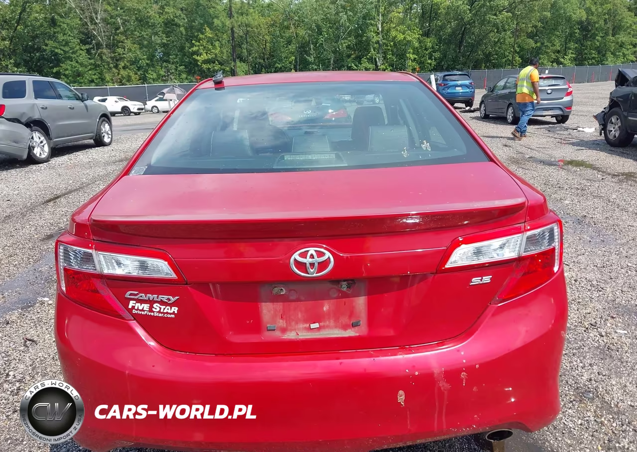 2013 Toyota Camry Se VIN:4T1BF1FK2DU711389 - 17