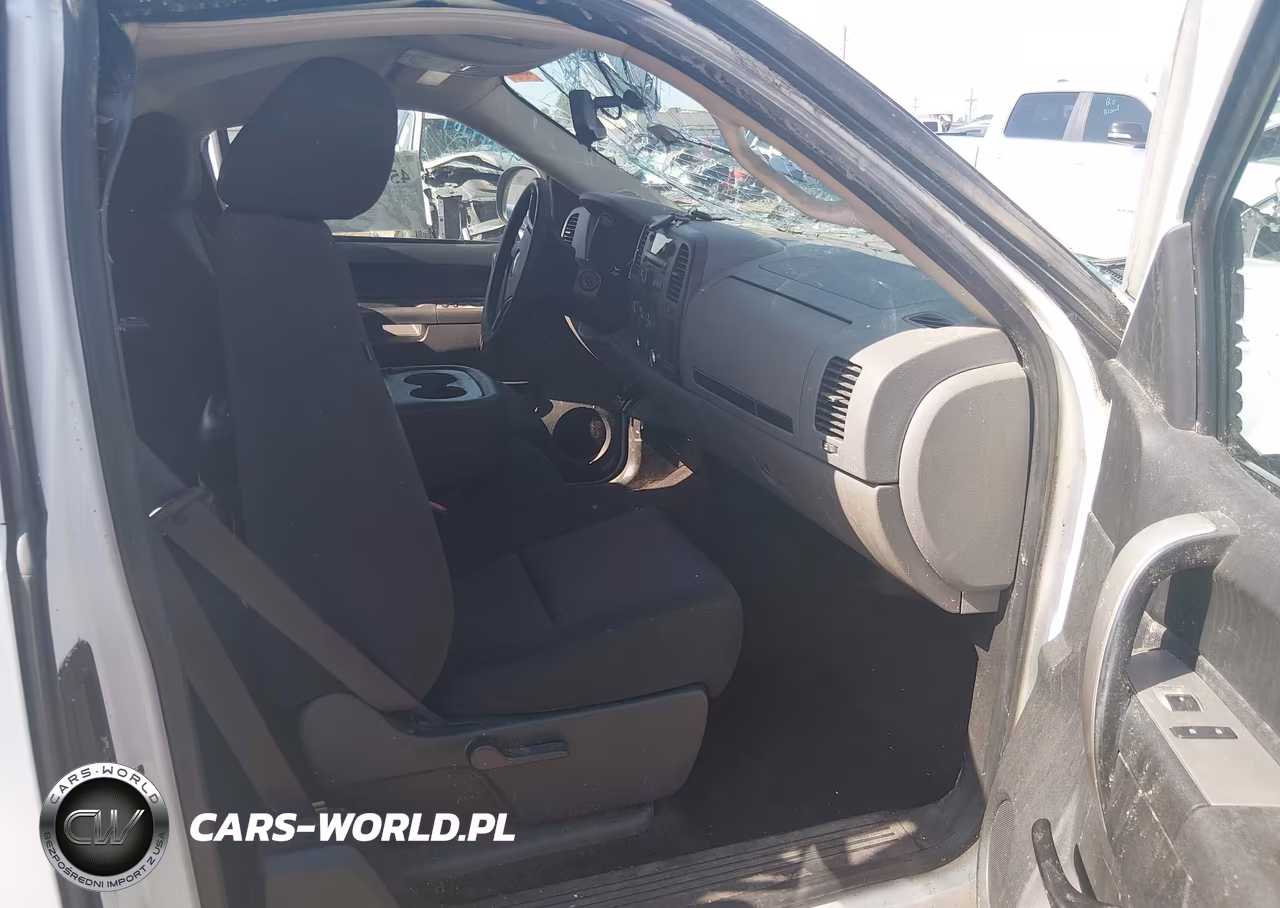 2010 Chevrolet Silverado 1500 Ls VIN:1GCSCREA8AZ192271 - 5